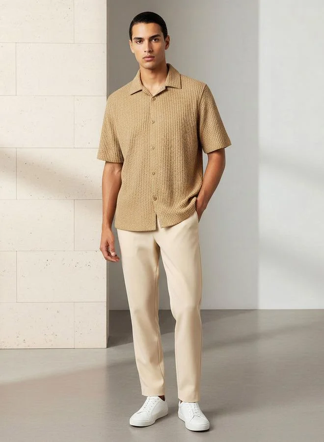 ايكونيك Iconic Men Regular Fit Camp Collar Textured Short Sleeve Shirt